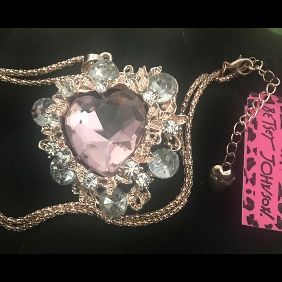 Betsey Johnson Pink Crystal Heart Necklace - Picture 4 of 6